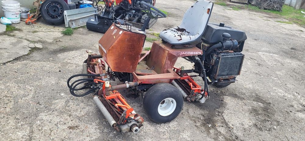 Traktorek  kosiarka do trawy  Toro Jacobsen John deere 3235a