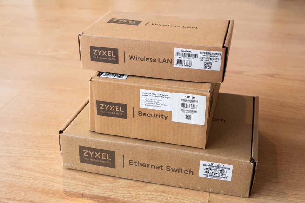Firewall Zyxel ATP-100 + Zyxel NWA50X + Zyxel GS1100-16