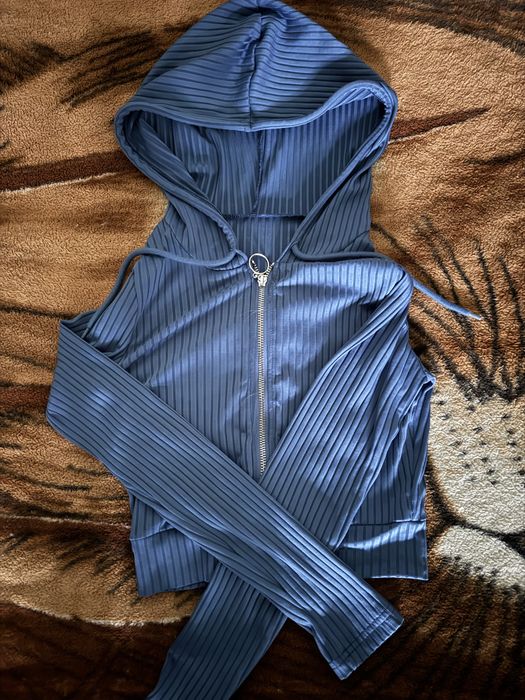 Синя кофта на застібці розмір-S