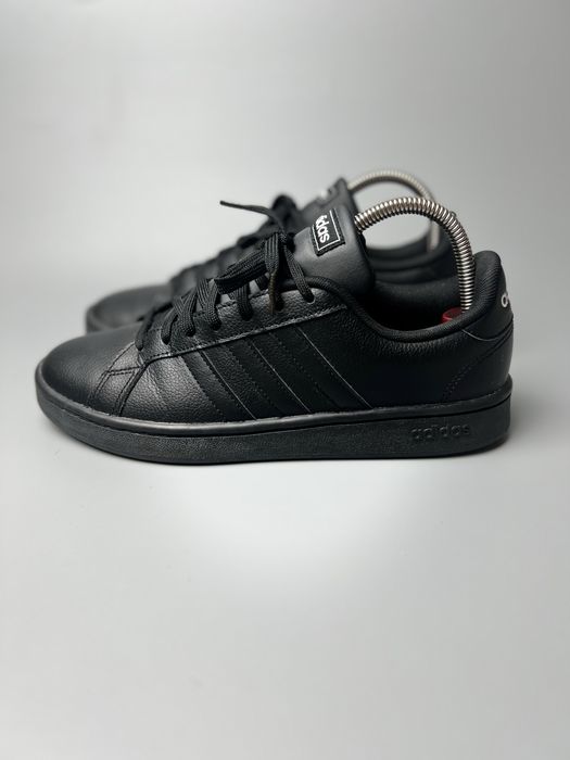 いし品 Кожаные кроссовки класические Adidas размер:41-26 см стелька: 1