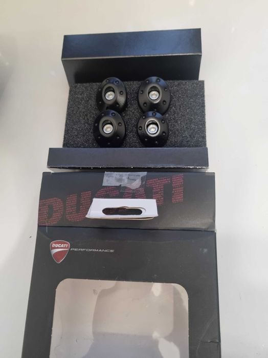 Nowe Zaślepki zestaw do ramy Ducati Monster R