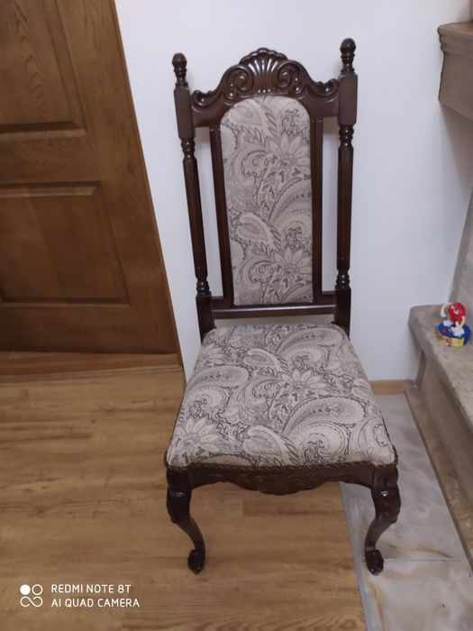 Стільці, крісла з дерева ( дуб ясен ).