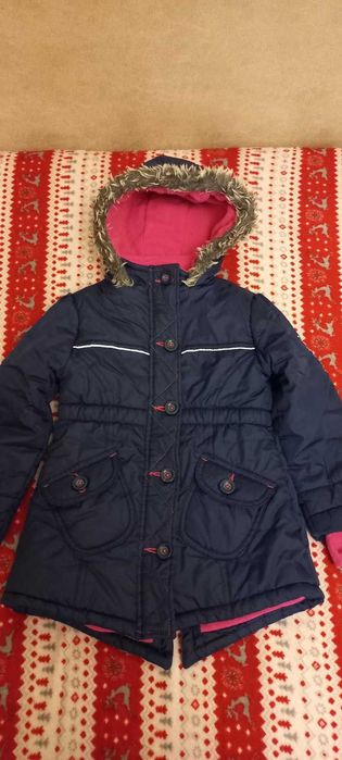 Продам зимние куртки для девочки