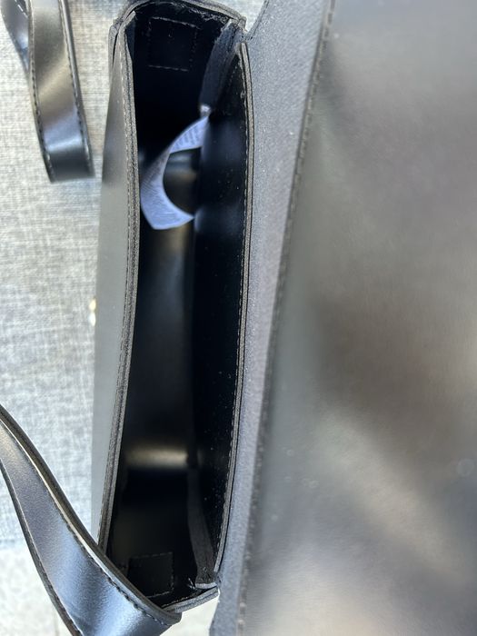 Mala de cabedal preto