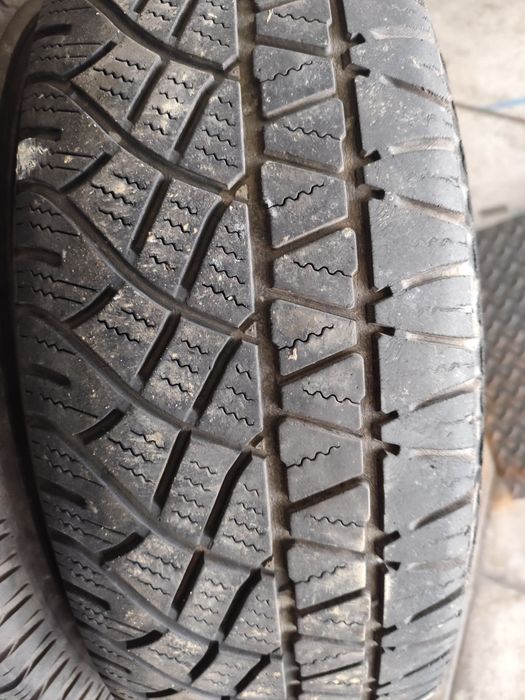 Pneus 235/70r16 Michelin Latitude Cross ocasião