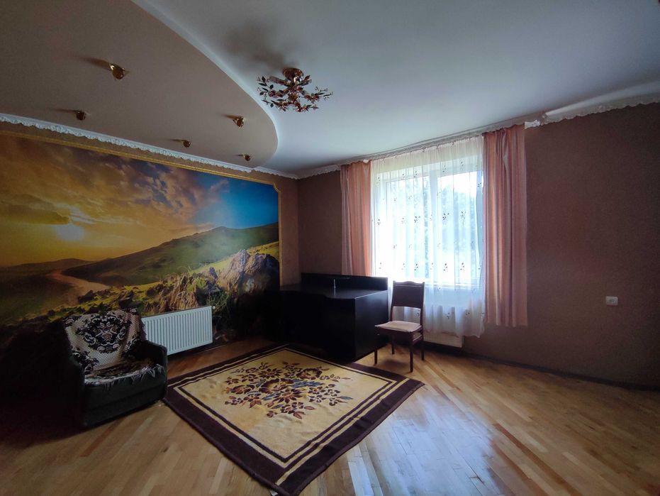 Продається житловий будинок у Підгородньому