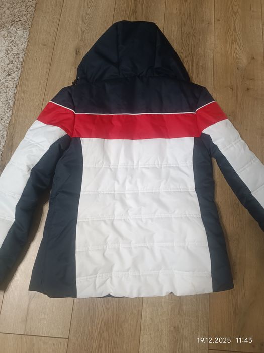 Лижна жіноча куртка