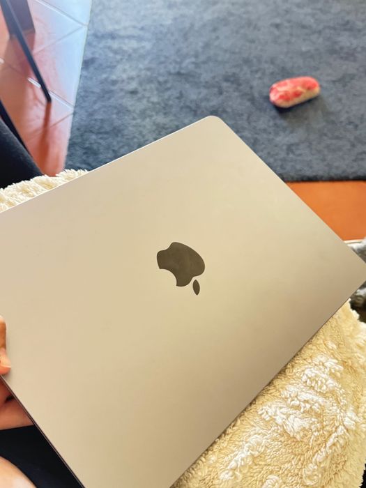 MacBook Air M2 13 polegadas 16GB de memoria unificada SSD de 256GB