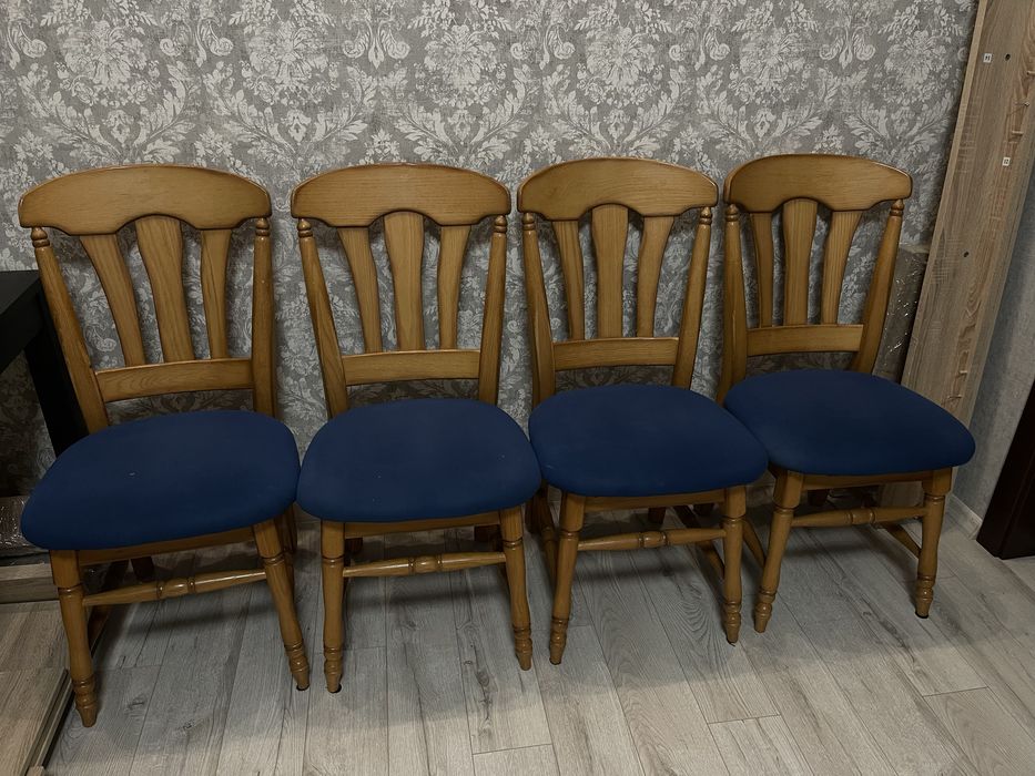 Комплект кухонний стільці 4 шт