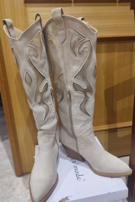Botas texanas - camurça beje
