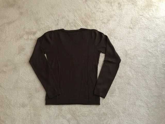 Camisola castanha com decote em V “just urban”