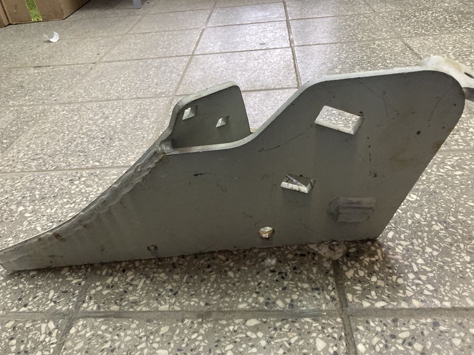 Rdzeń, słupica, korpus pługa Ibis ,Tur,Vis,ZX Unia Grudziądz 11532.110