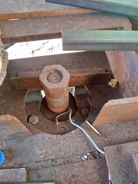 Продам фрезерний станок по дереву