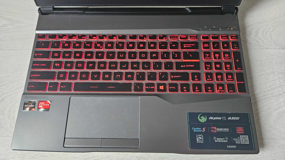 MSI Alpha 15 A3DD – mocny laptop do gier / pracy