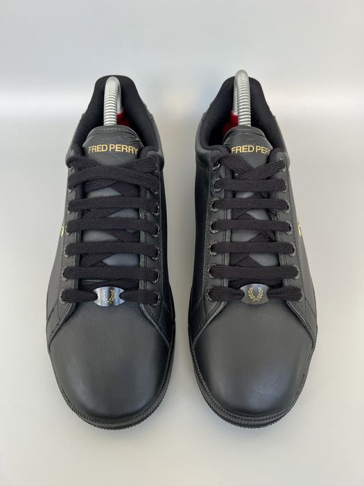 Оригінальні Кросівки Fred Perry Шкіра  Стан Нових 43р.28см.
