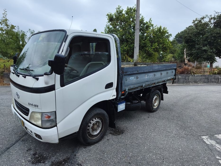 Toyota Dyna Basculante
