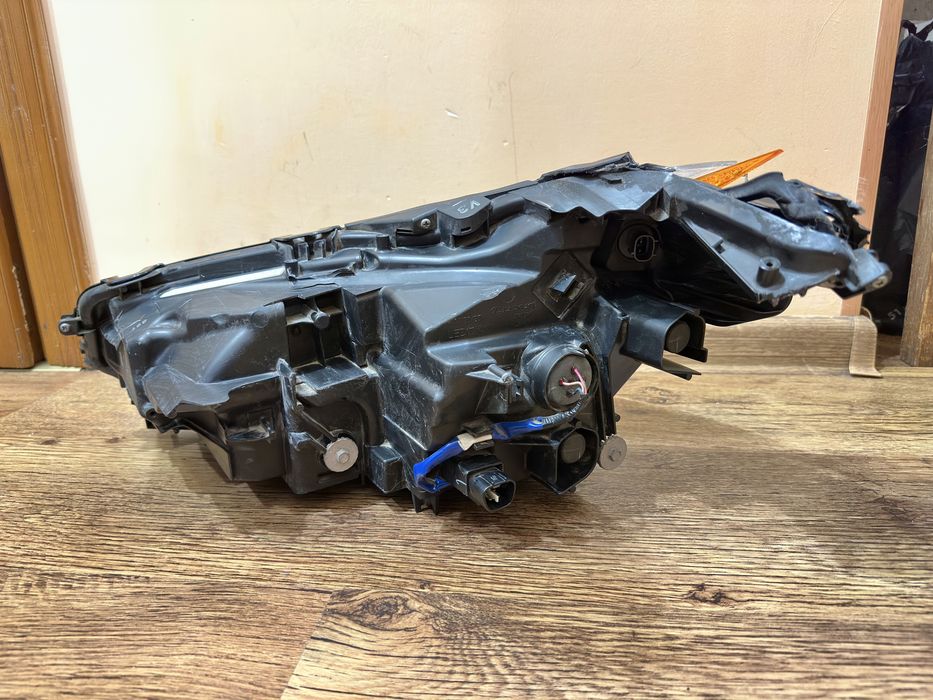 Фари Lexus NX 300 USA, під ремонт