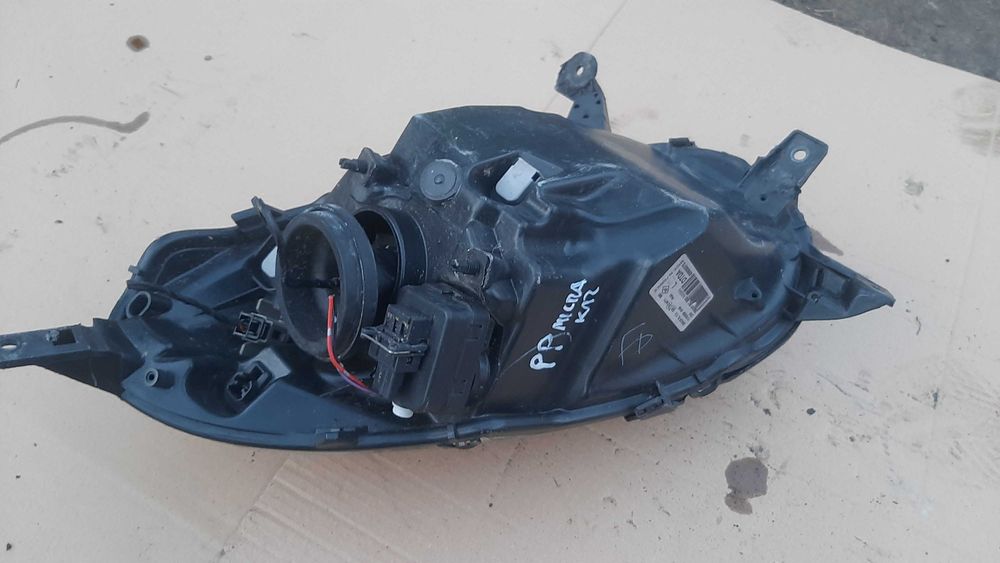 lampa przednia prawa lub lewa Nissan Micra k12 oryginał