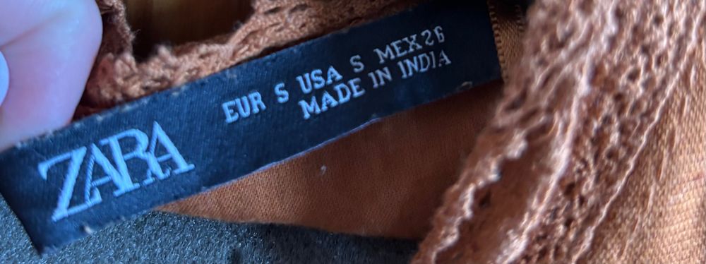 Brązowa sukienka krótki kombinezon boho na lato bawełna camel Zara