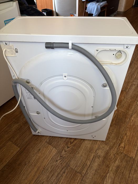 Пральна машина Indesit IWUC 40851 на 4 кг