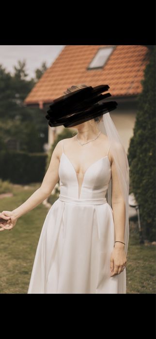 Suknia slubna gładka ivory