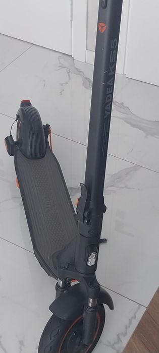 Електросамокат yadea