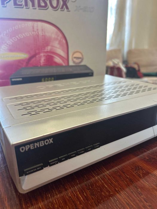 Спутниковый ресивер Openbox x810