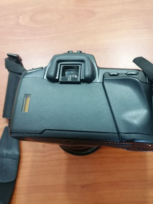 Minolta Dynax 5 xi Analog Camera64354213255426123