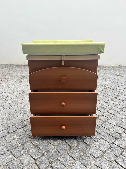 Berço /Cama e Móvel Banheira  Pre Natal