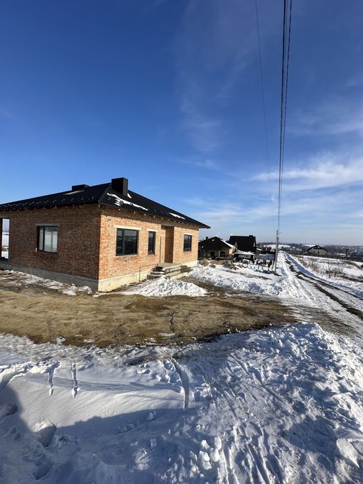 Продаж будинку і 30 сот землі яка примикає до траси ,Карпилівка кільце