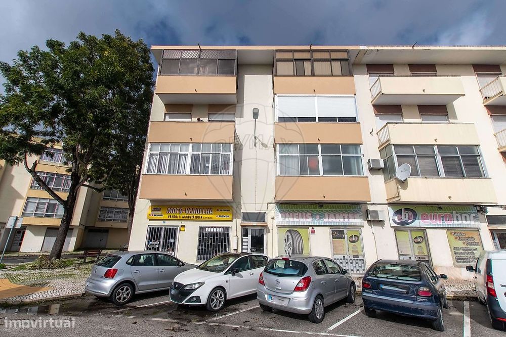 Apartamento T2 para venda — Alverca Do Ribatejo E Sobralinho, Lisboa