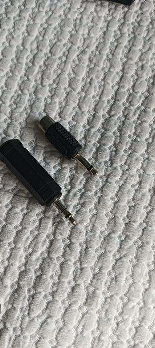 Conjunto de conectores, Entradas e Saídas de Audio