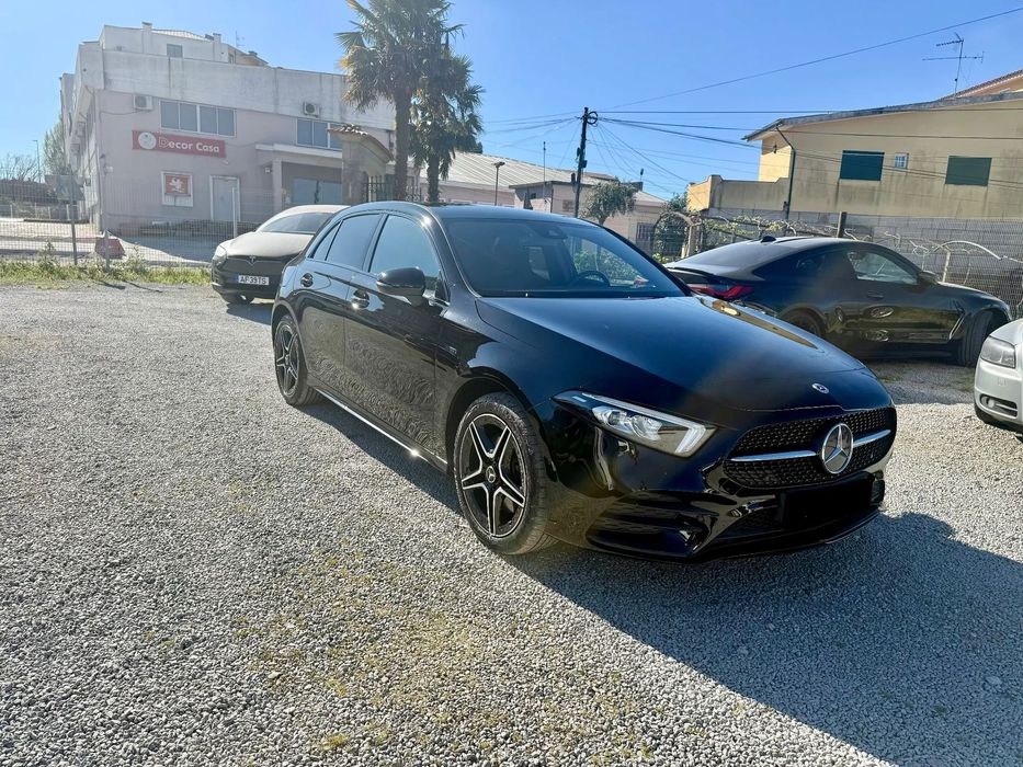 Mercedes-Benz A 250 e 8G-DCT AMG Line