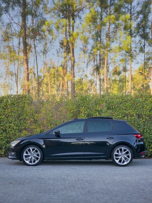 Seat Leon 2.0 TDi FR *Teto panorâmico*