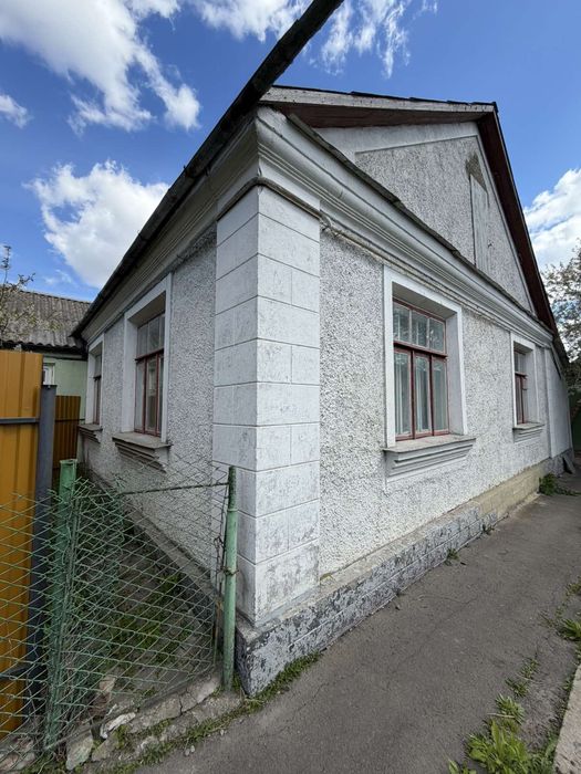 Частина цегляного газифікованого будинку в Квасилові.