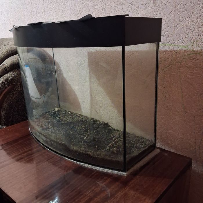 Продам аквариум линзовый