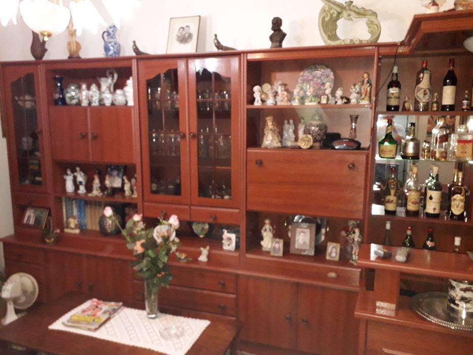 Móvel de sala com bar