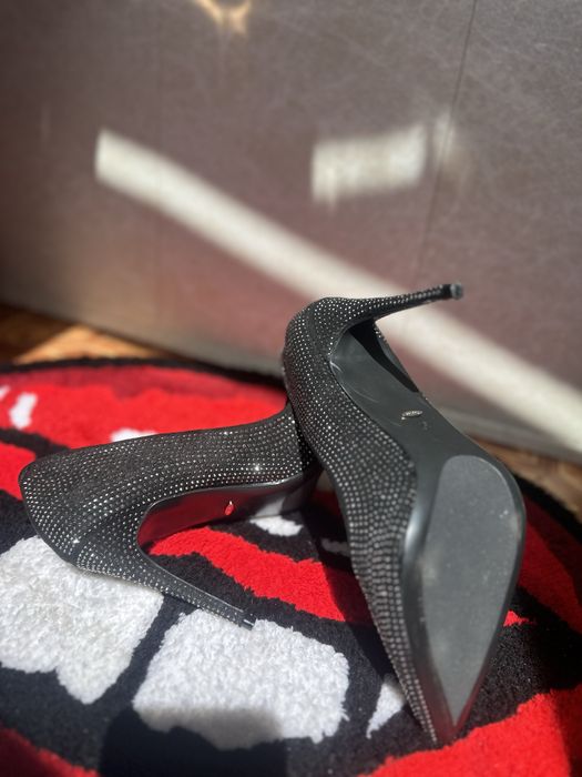 Стилтные туфли  размер 37