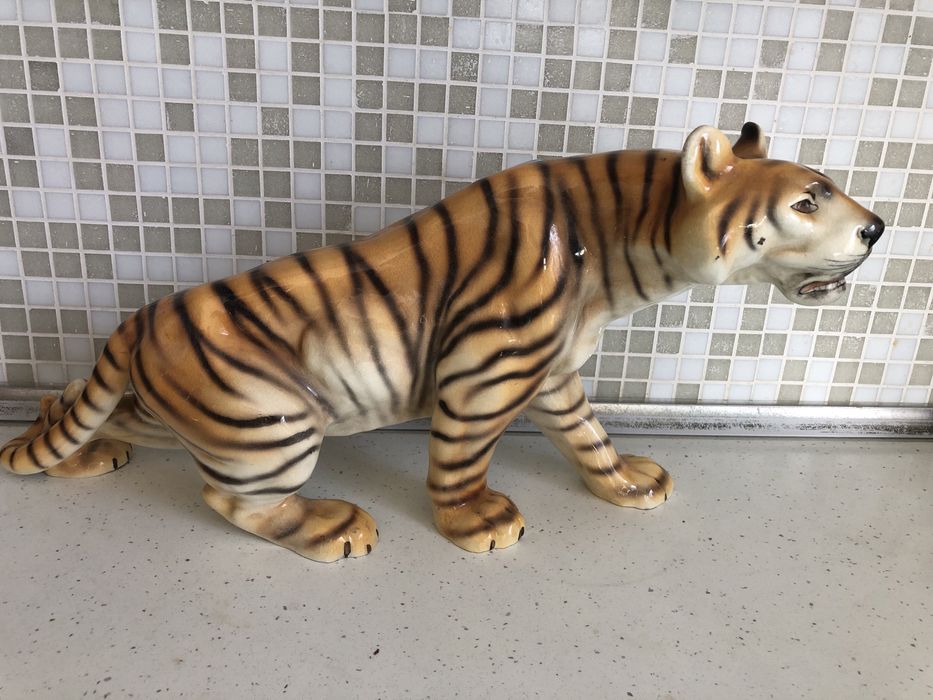Рідкісна керамічна фігура тигра