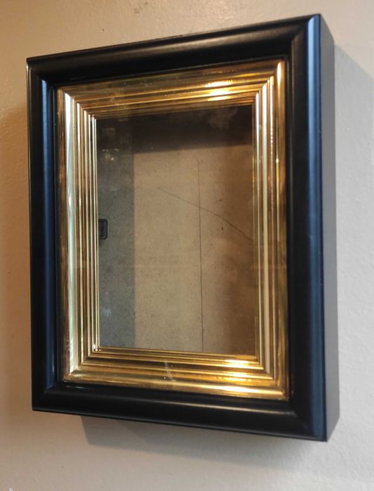 Киоты для Икон под заказ а также реставрация живописи и киотов