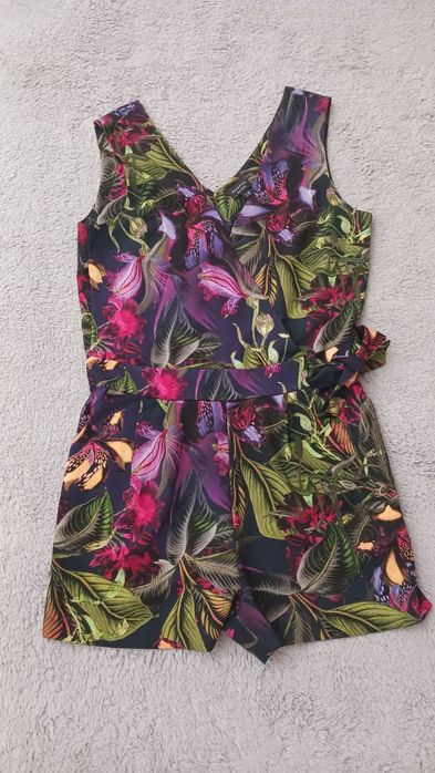 Letni kombinezon Reserved floral. Rozm. S