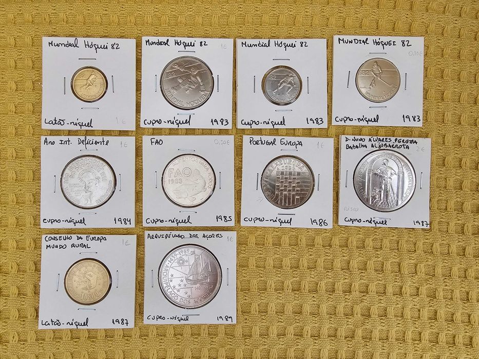 Lote de 63 moedas comemorativas da República