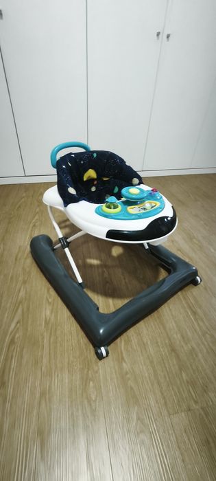 Andarilho para bébé em excelente estado!!!