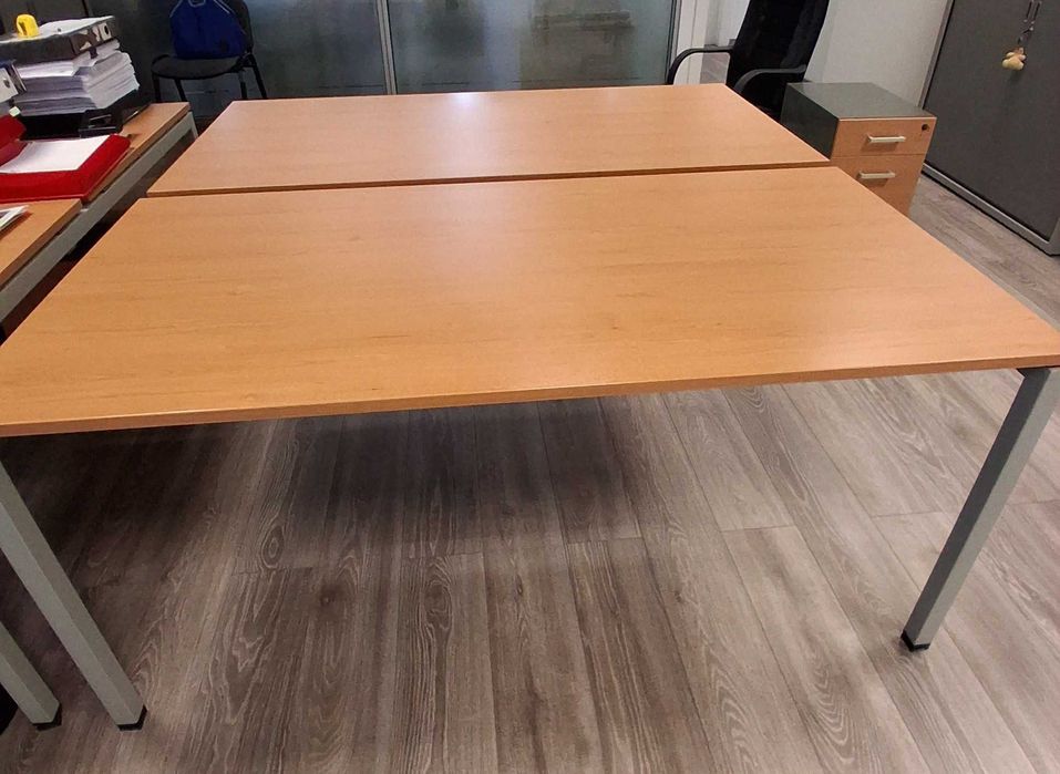 ID 76 - Vendo mesa secretária tipo madeira 2 tampo cada C160xL80xA72cm