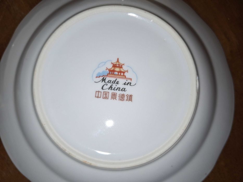 Miseczki porcelanowe w kwiaty różne 3 sztuki PRL