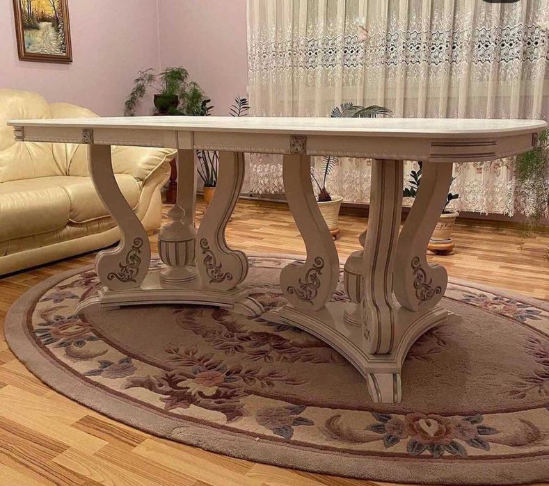 Столи та стулья ,для вашего дому.