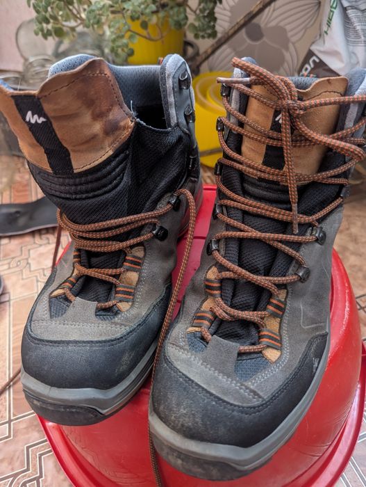 Трекінгові черевики Quechua Waterproof MT100, 45р