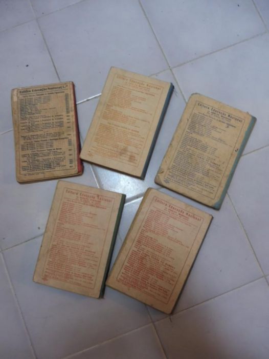 Livros escolares Antigos