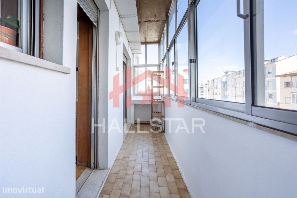 Arrendamento de Quarto / Equipado e Mobilado / Av. Marquês de Pombal