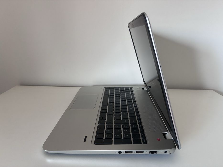 HP ENVY 15 — i7 / 8GB RAM / SSD 500 GB/ NVIDIA 2GB